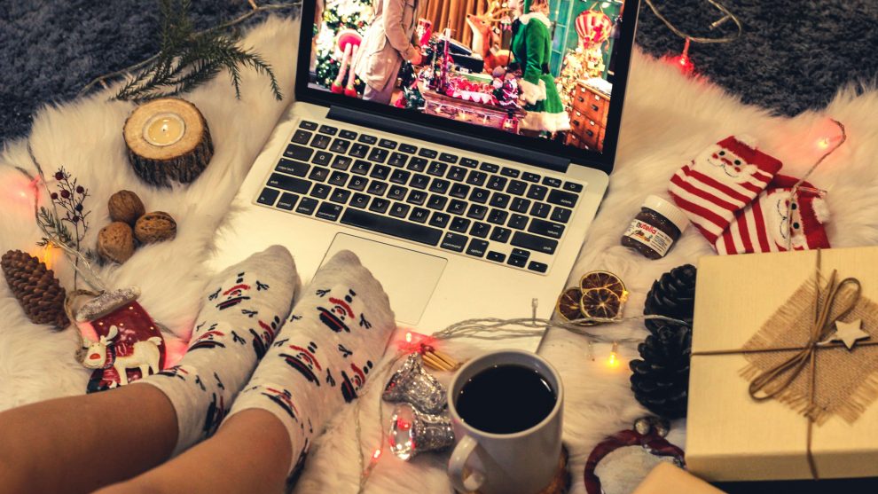 Lights, Camera, Holiday Cheer: Guide to Hosting a Holiday Movie Marathon Party